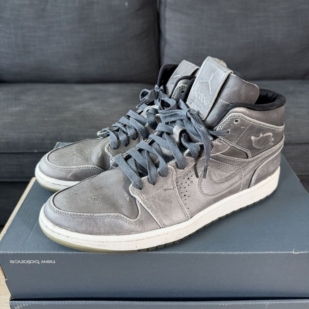 Nike Air Jordan 1 Nouveau Mid Wolf Grey Leather Mid-top Sneakers Men's Size 12